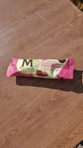 Magnum white chocolate strawberry
